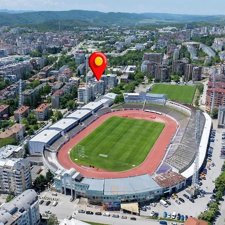 Yono - Spacious 2-bedroom Near Center & Stadium Апартамент *