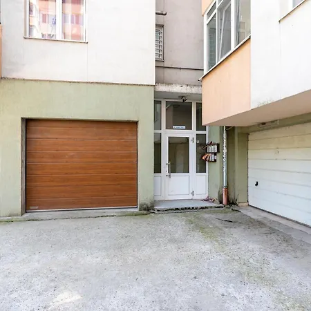 Yono - Spacious 2-bedroom Near Center & Stadium アパート
