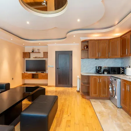 Yono - Spacious 2-bedroom Near Center & Stadium