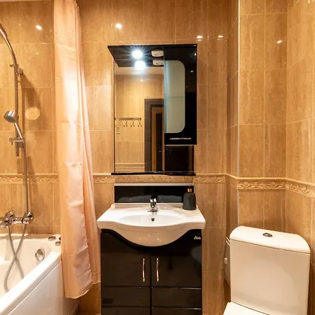 Апартамент Yono - Spacious 2-bedroom Near Center & Stadium *