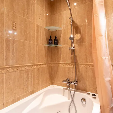 Yono - Spacious 2-bedroom Near Center & Stadium *